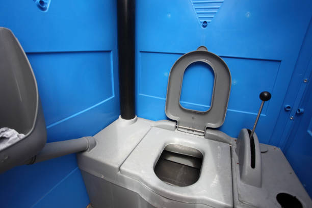 Best Porta potty delivery and setup  in New Franklin, MO